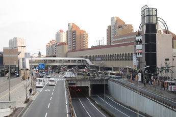 阪急・JR「宝塚駅」