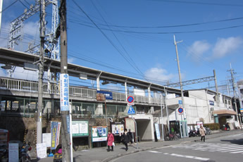 阪急 中山観音駅・JR 中山寺駅